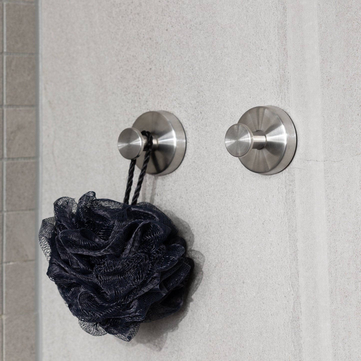 ScandicHook: fácil instalación sin taladrar.